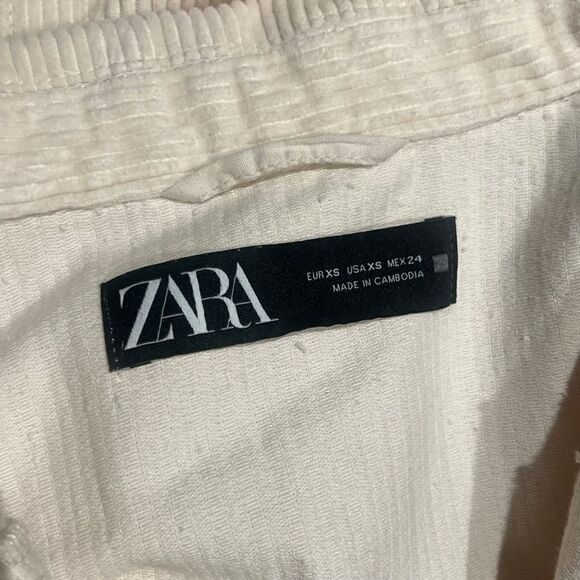 3 for $30! Zara corduroy button shirt. Size xs - Picture 3 of 11